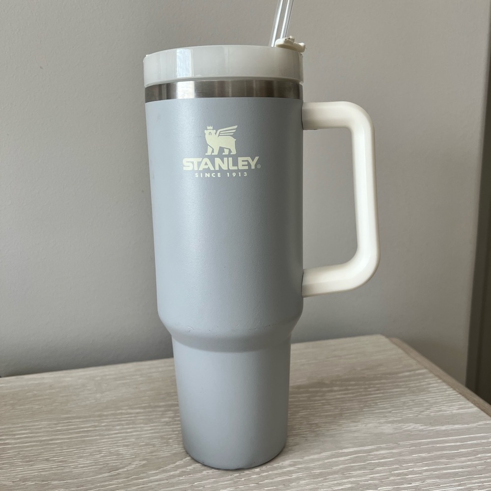 ADVENTURE QUENCHER TRAVEL TUMBLER - 40 OZ (Granite)